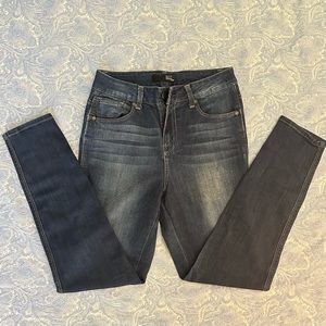 Size 6 jeans by 1822